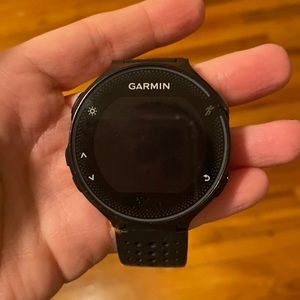 Black Garmin Forerunner 235 Running Watch